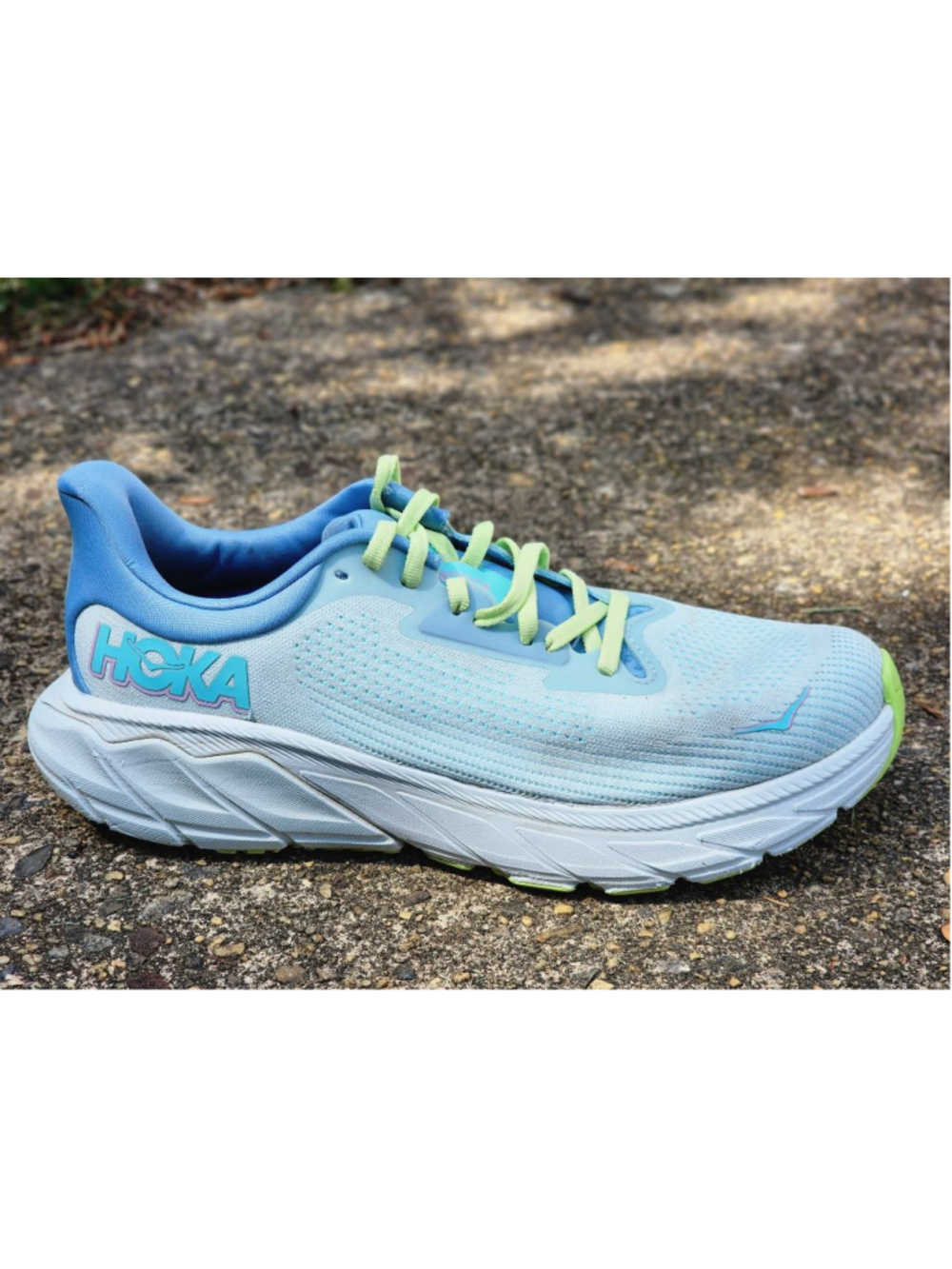 HOKA Women's Arahi 7 White Athletic Running Shoes Sneakers Size 9